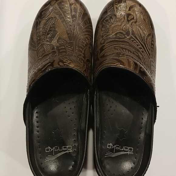 Dansko brown tooled clogs size 39 EU - Picture 5 of 6